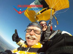 Fallschirmspringen Gefahr Tandemsprung gefährlich Fallschirmsprung was kann passieren